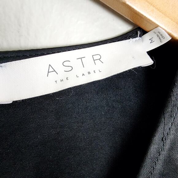 ASTR The Label Black Satin Cut Out Shoulder Mini Dress Bell Sleeve Size Medium - Picture 12 of 16